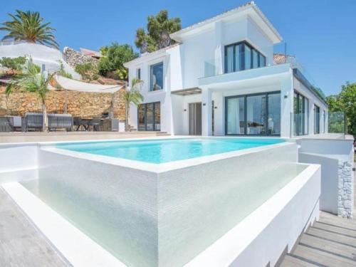 Villa de Lujo en Marbella: Piscinas, Spa, Cerca Playa - ES-175-29