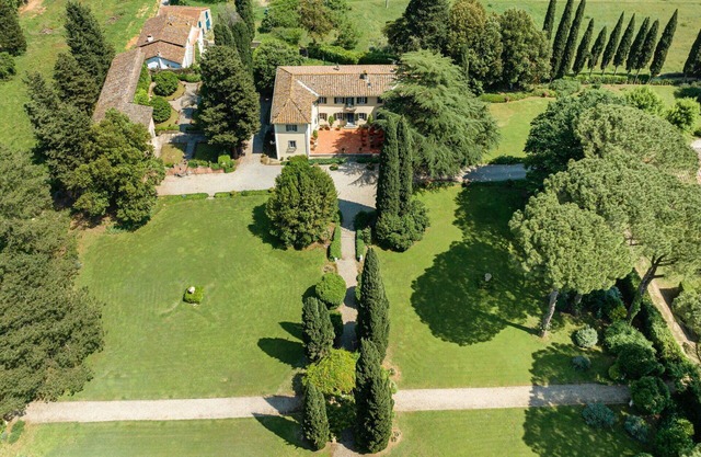 Villa de Ranieri - Manor House with private swimming pool near Lucca, Tuscany