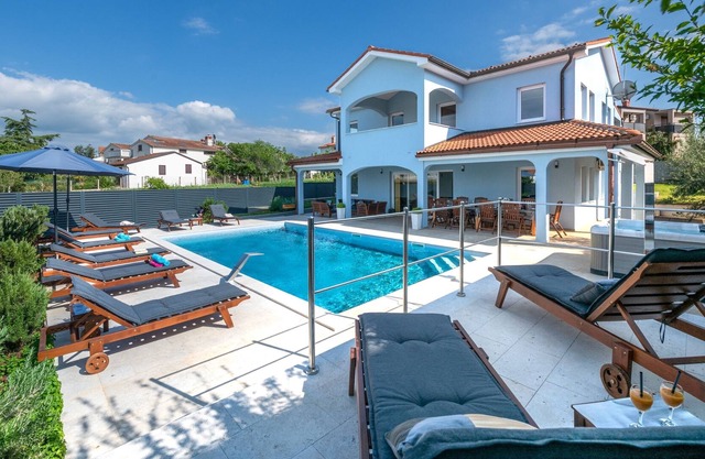 Villa Deep Blue Porec nearby Porec – Crovillas GmbH
