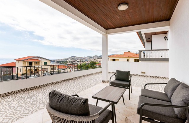 Villa do Carmo by Galmi