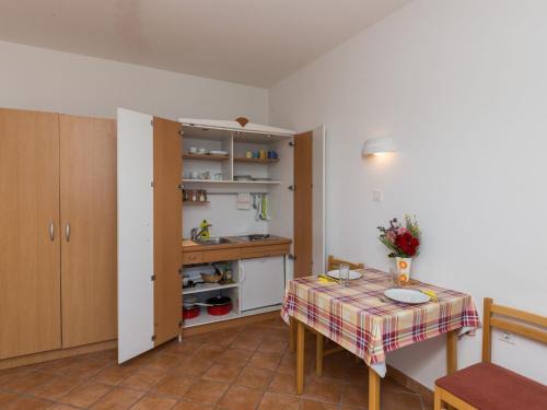 Villa Dubravka - Superior One Bedroom Apartment with Balcony and Sea View Apartman 6