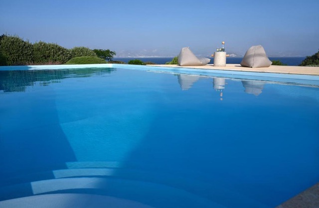 VILLA EKAVI FILIZI - Seaside Residence just outside of Naousa