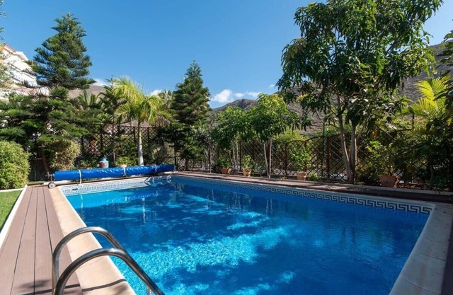 Villa Esmeralda with private heated pool