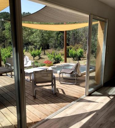 Villa Et au milieu coule un ruisseau - Piscine, jacuzzi privé, boulodrome
