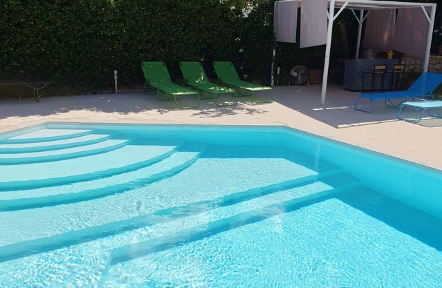 Villa Flore at the Avenue