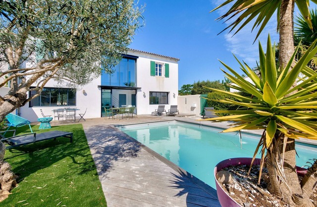 Villa for 10 with swimming pool, La Flotte en Ré