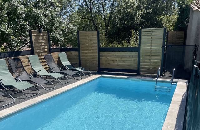 Villa 200m2 patio with heated pool "closdelasource