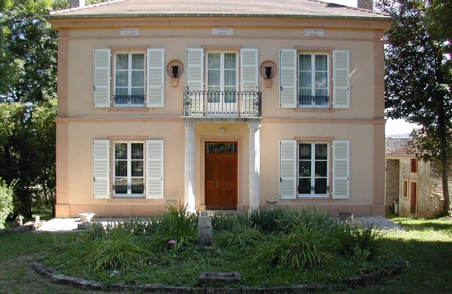 VILLA FRANCOIS SUGIER (1853) Coeur de Bourgogne