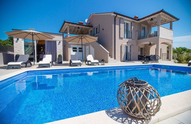Villa Franka with pool