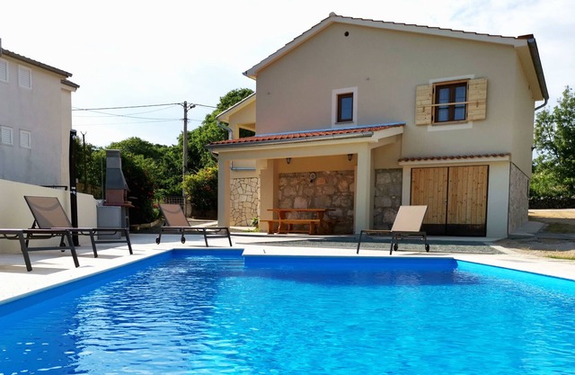 Villa Garica with pool