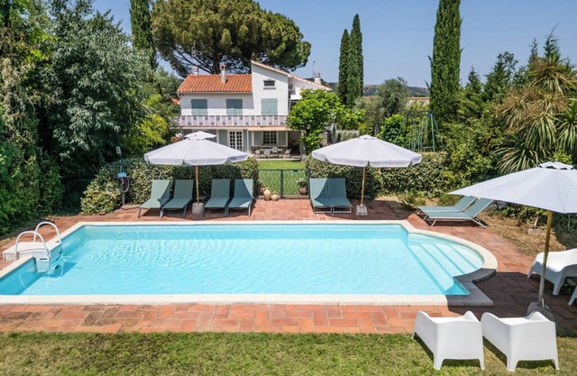 Villa groundfloor & spacious terrace pool large garden