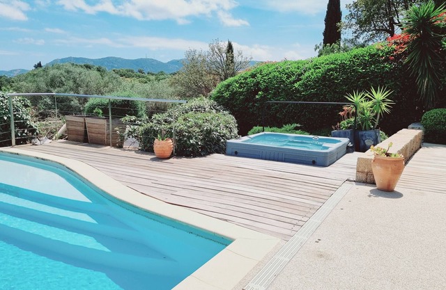 Villa heated pool sea view, jacuzzi 2 minutes from Porto-Vecchio