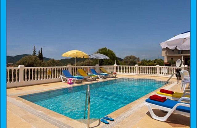 Villa Helena - A Superb Detached Villa with Lovely Sunset View & Private Pool
