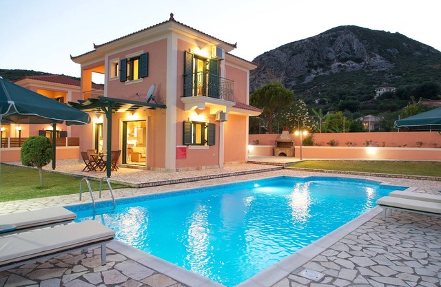 Villa HEMERA - Outstanding Villa, Private Pool,Free WiFi,A/C,close to facilities