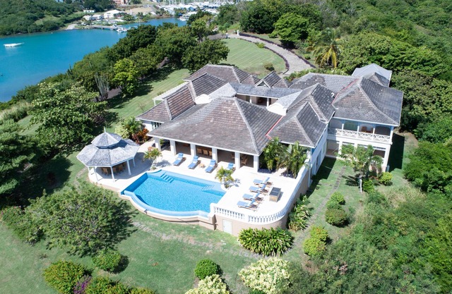 Villa Hummingbird by Fantasia Villas