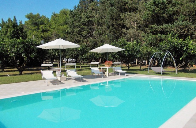 Villa I 2 lions - one bedroom apartment garden level + 2 rooms for extra fee