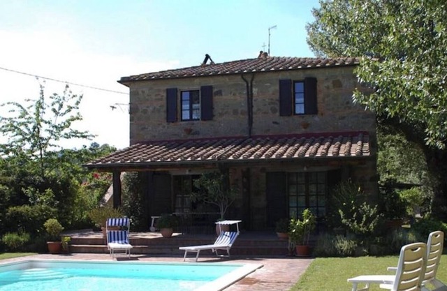 Villa Iza - Three Bedroom Villa, Sleeps 8