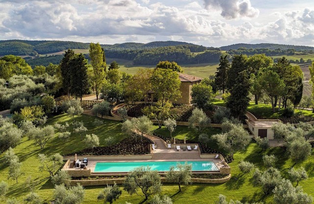 Villa il Beneficio promoted by WeekHomes.com
