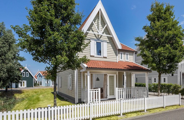 Villa in Aquadelta with Private Sauna