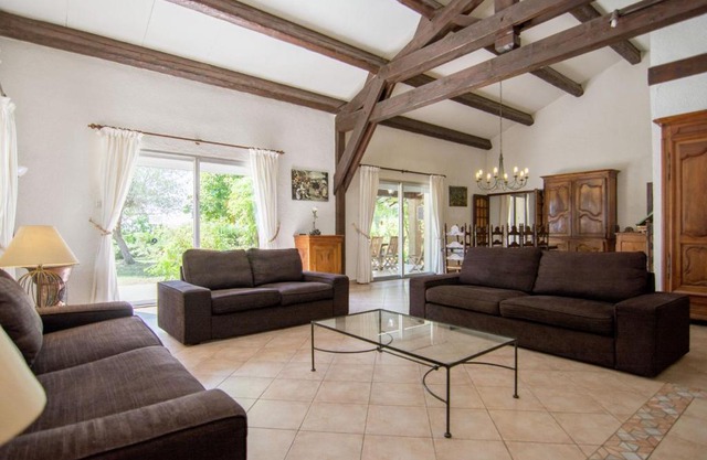 Villa in Campagnan with Pool and Vineyard Views
