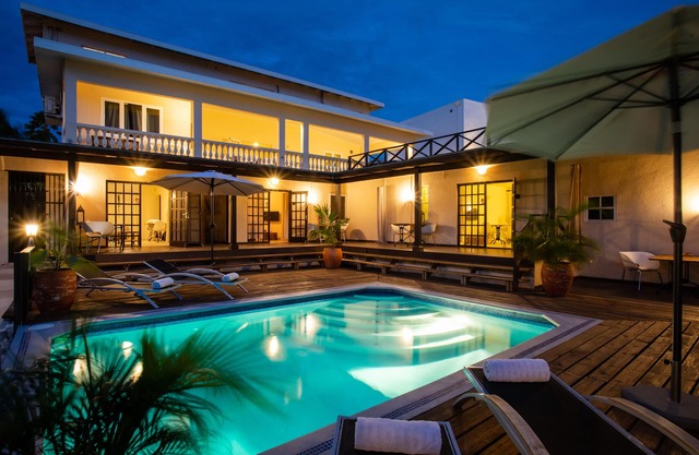 Villa in Gated community near Jan Thiel Beach
