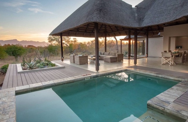 Villa in Hoedspruit with private heated pool