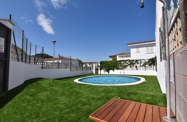 Villa in L’Escala near Riells Beach