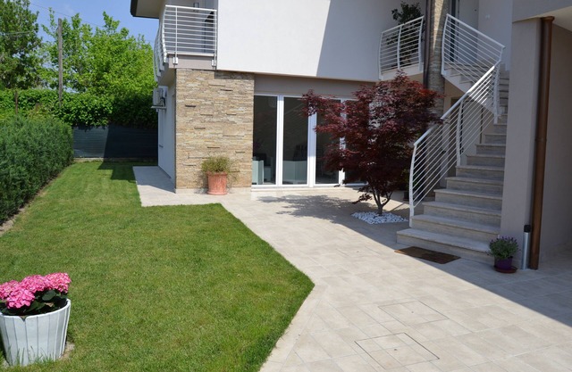 Villa in Montegrotto Terme, convenient to Padua, Venice and Verona