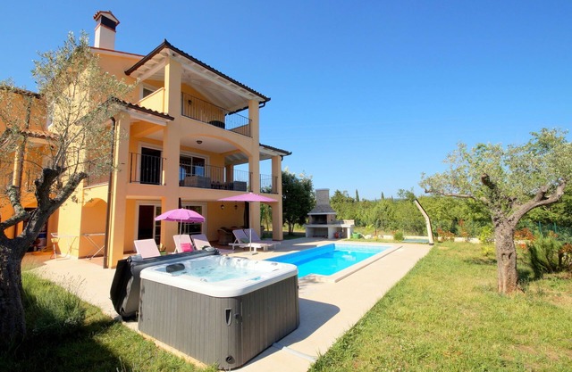 Villa in Rakalj near Beaches with Pool