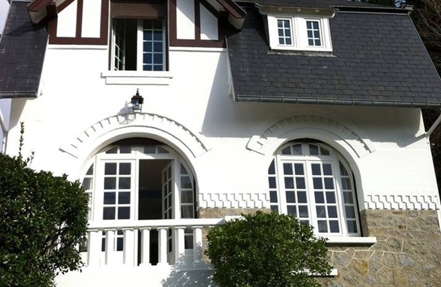 VILLA IN THE BAY OF MONT SAINT-MICHEL 50 meters from the beach
