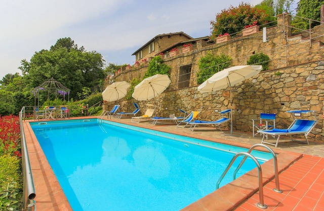 Villa/Independent home in Lucca with 6 bedrooms sleeps 12