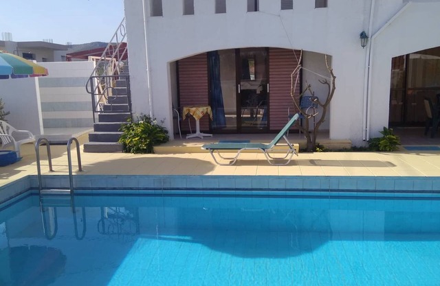 Villa Irene 8 * Two Storey apartment near the sea * Sandy Beach