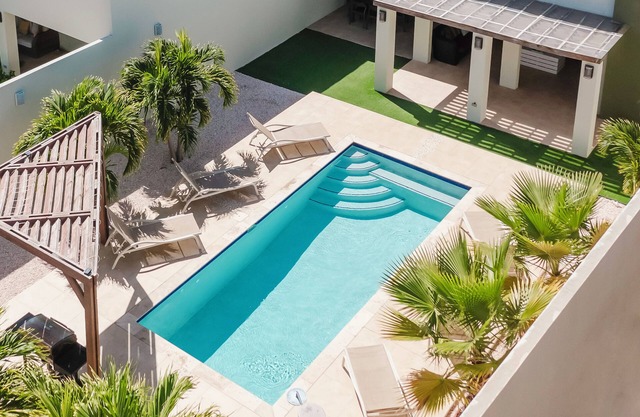 Villa “Island time” Private Pool and walk to the beach !