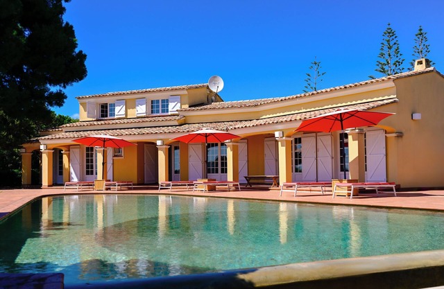 Villa ISOLELLA - 4 bedrooms, Presqu'ile de L'ISOLELLA, swimming pool, beach access