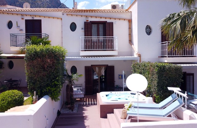 Villa Anemos Luna San Vito Lo Capo with exclusive Jacuzzi