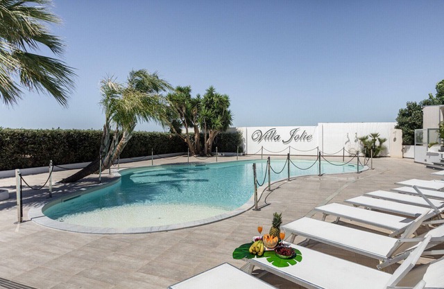 Villa Jolie - Luxury Villa with Swimming Pool x8