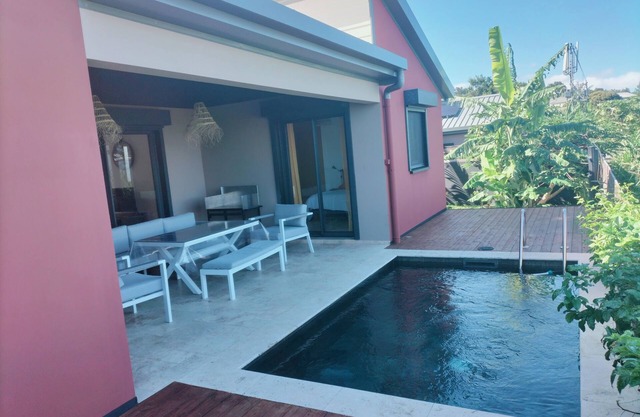 Villa Kaz 'O'Reve with private pool Quiet location with sea and mountain views