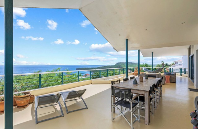 Villa Korsou with private pool and amazing view, Cas Abou area