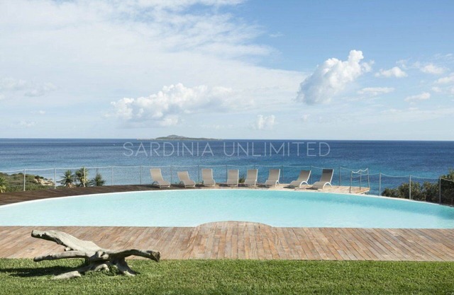 Villa Lavish Art- SARDINIA UNLIMITED
