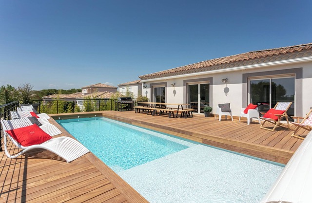 Villa "Le Golf St Thomas" with Private Terraces, Outdoor Pool & Wi-Fi