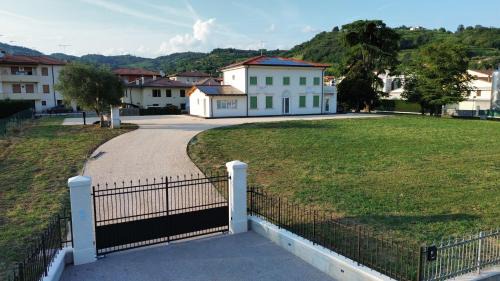 Villa Le Meridiane - apt with kitchen and terrace