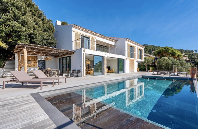 Villa Lemonlili vue mer Piscine Chauffée à Débordement