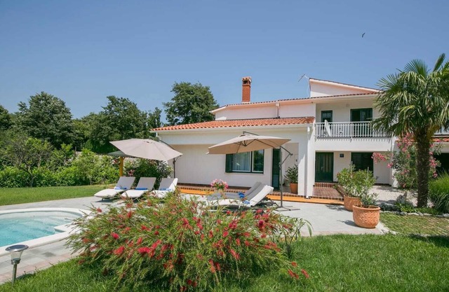 Villa Lena, Labin