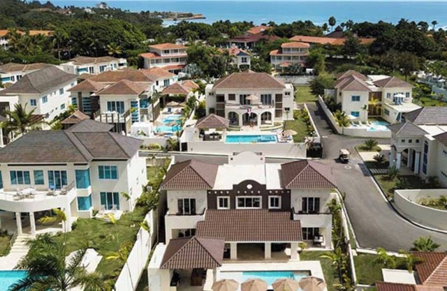 Villa Life in DR - Luxury Vacation Vibes for All Ages!