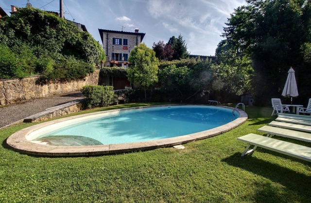 Villa Lucolena - Villa with private pool