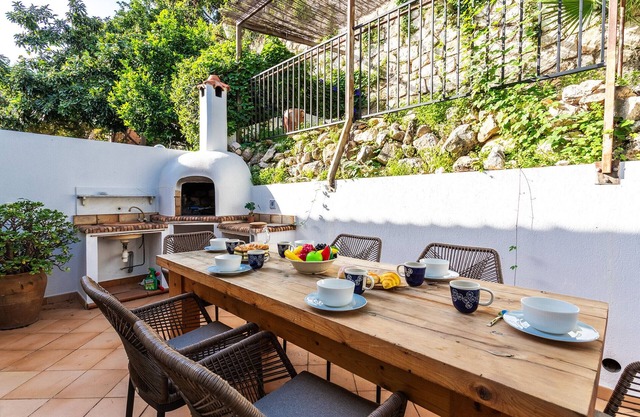 VILLA LUNA VI4339 By Riviera Holiday Homes