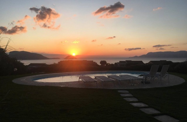 Villa Madre, detached villa with private pool and spectacular sea views