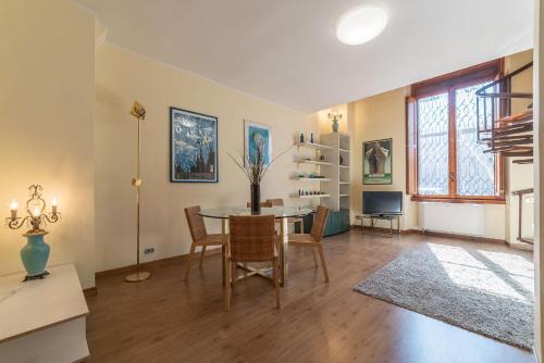 Villa Marignoli Charming Flat