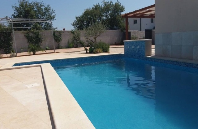 Villa Mediteran Liznjan home with private pool in Istrian