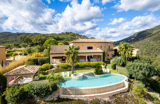 Villa Mirage